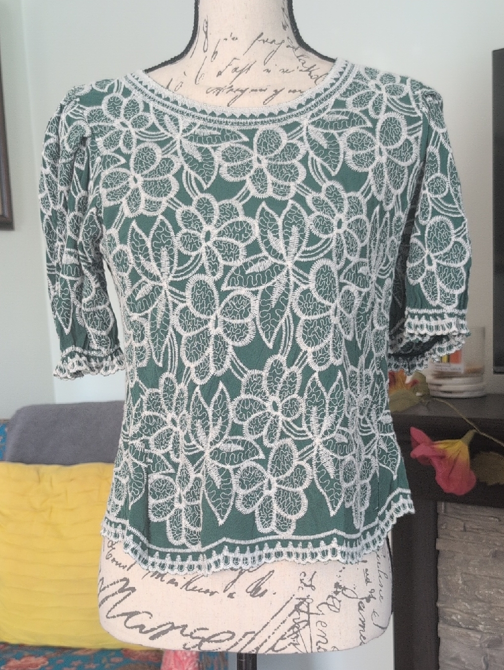 Green Lace Overlay Women's Top🌺.